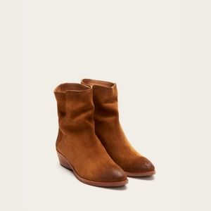 NWT Frye Farrah Wave Short Boot